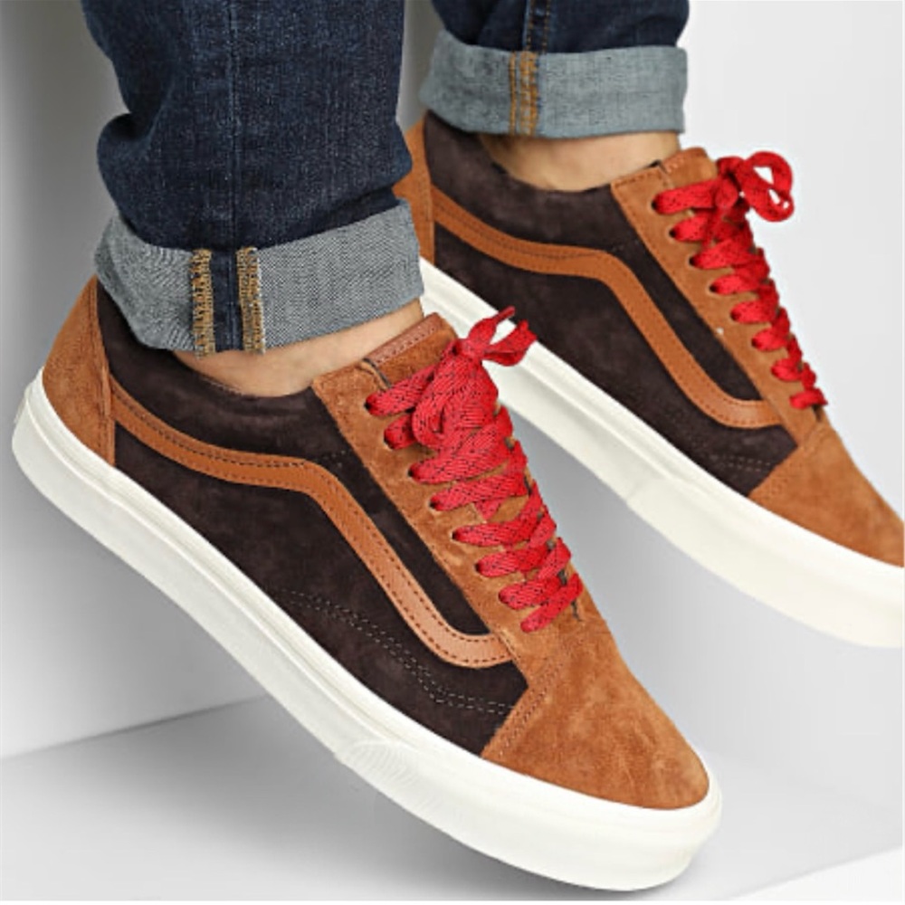 Vans Old Skool Pig Suede Shoes (Mens size 6/Womens 7.5)